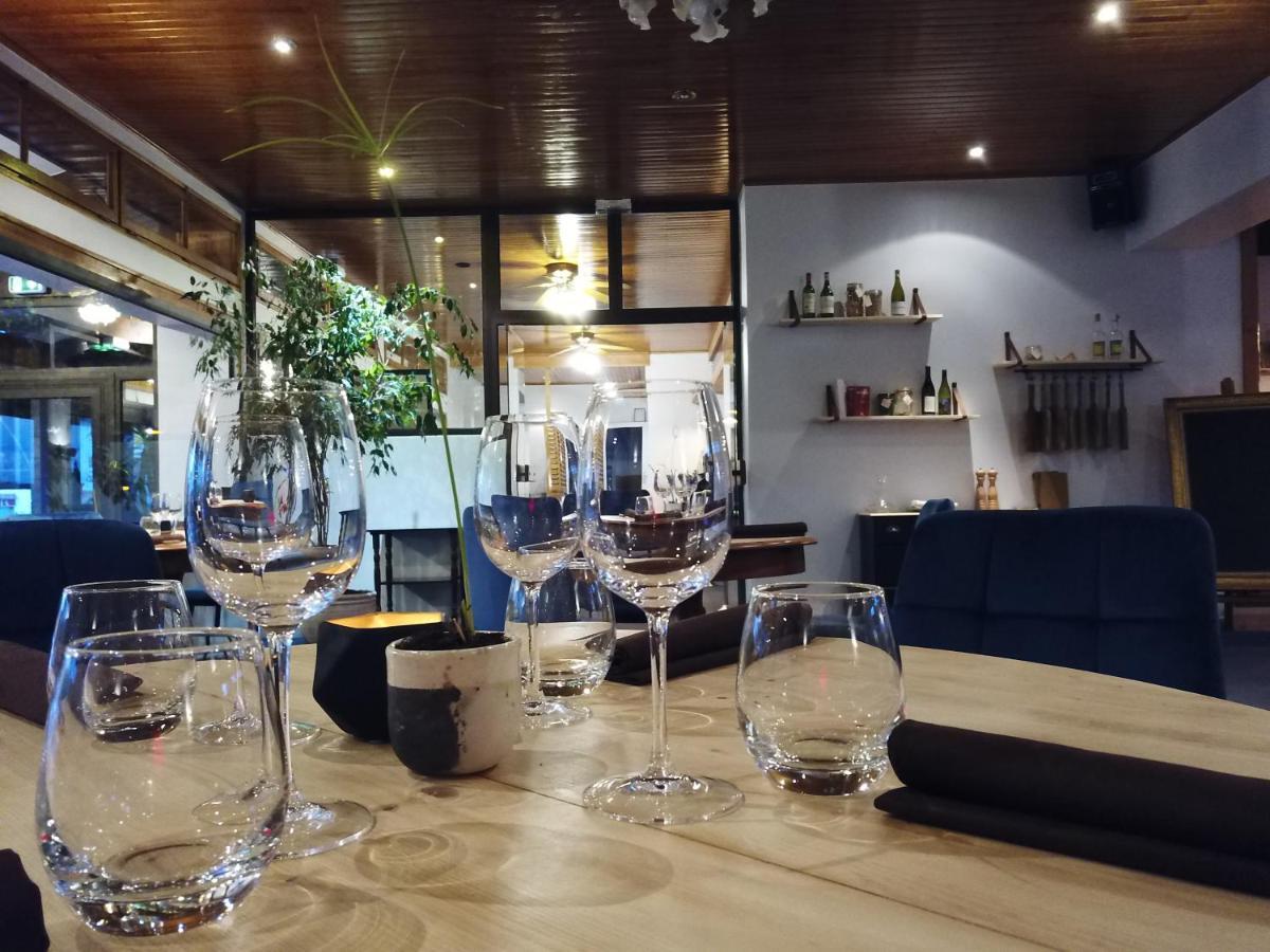Hotel Restaurant Les Glycines Vieille-Brioude Dış mekan fotoğraf